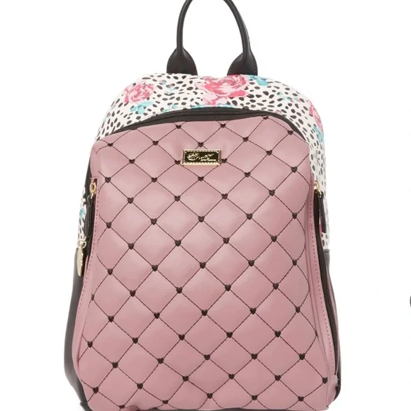BETSEY JOHNSON - Quilted Mid-Size Backpack (NWT) Betsey Johnson Quilted Heart Vegan Leather | Mercari main image 4